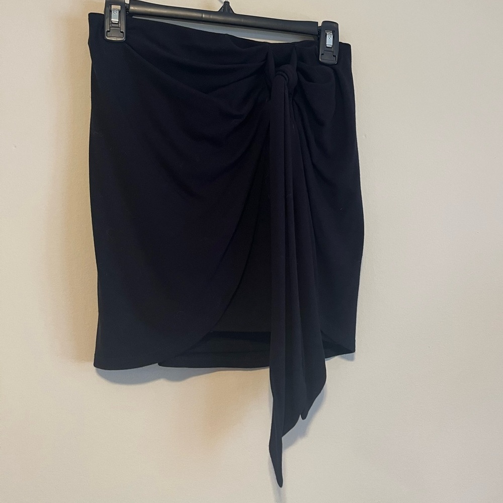 Lulus skirt